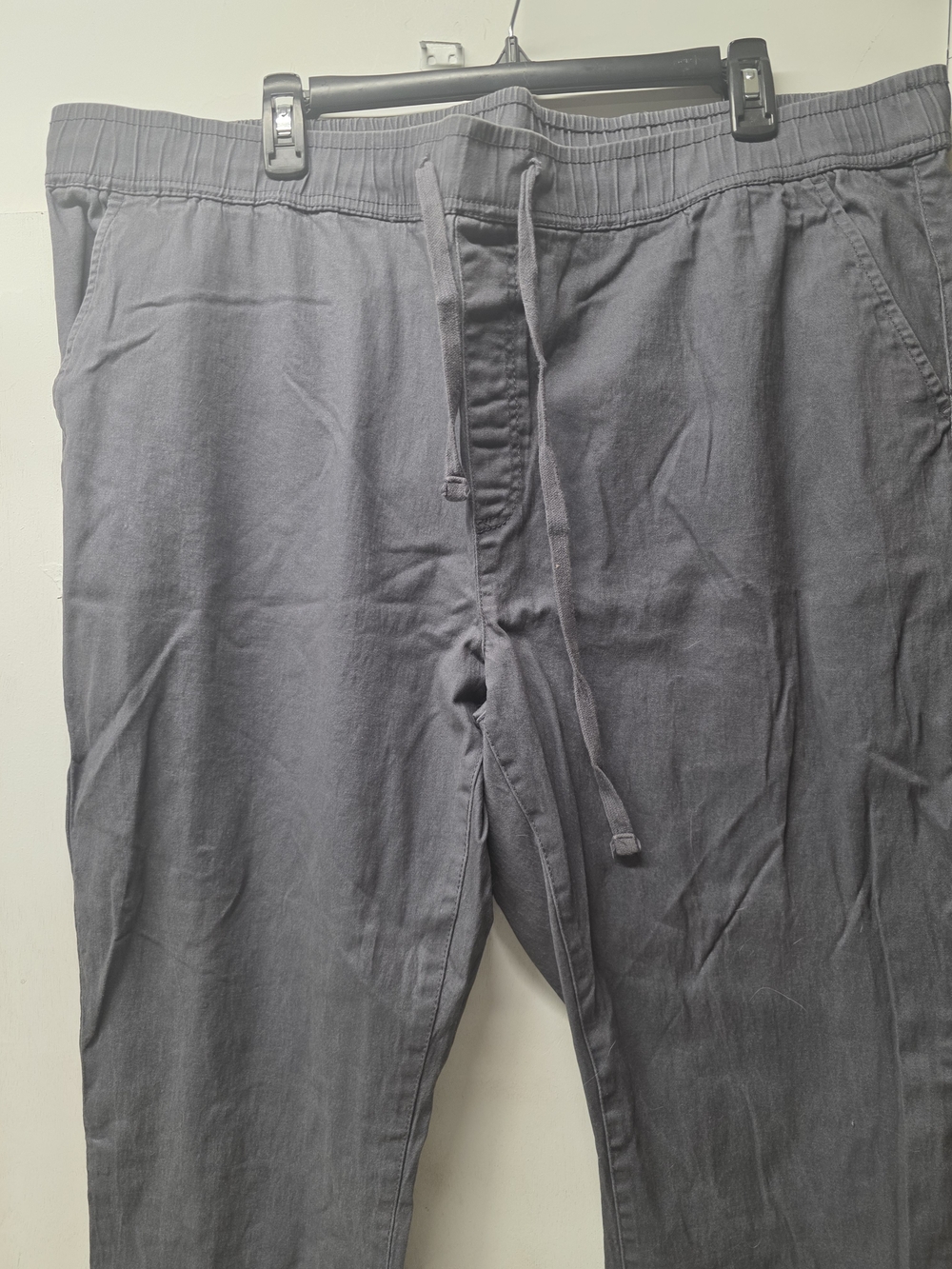 No Boundaries Men’s 2XL Gray Jogger Pants Elastic Waist Drawstring 44-46